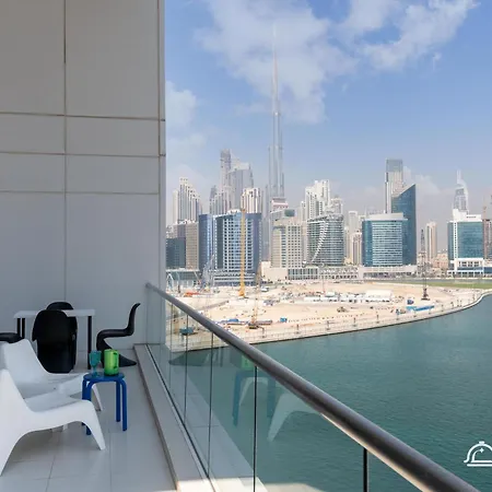 Dream Inn Apartments- West Wharf Tower Canal View Dubaï Extérieur photo